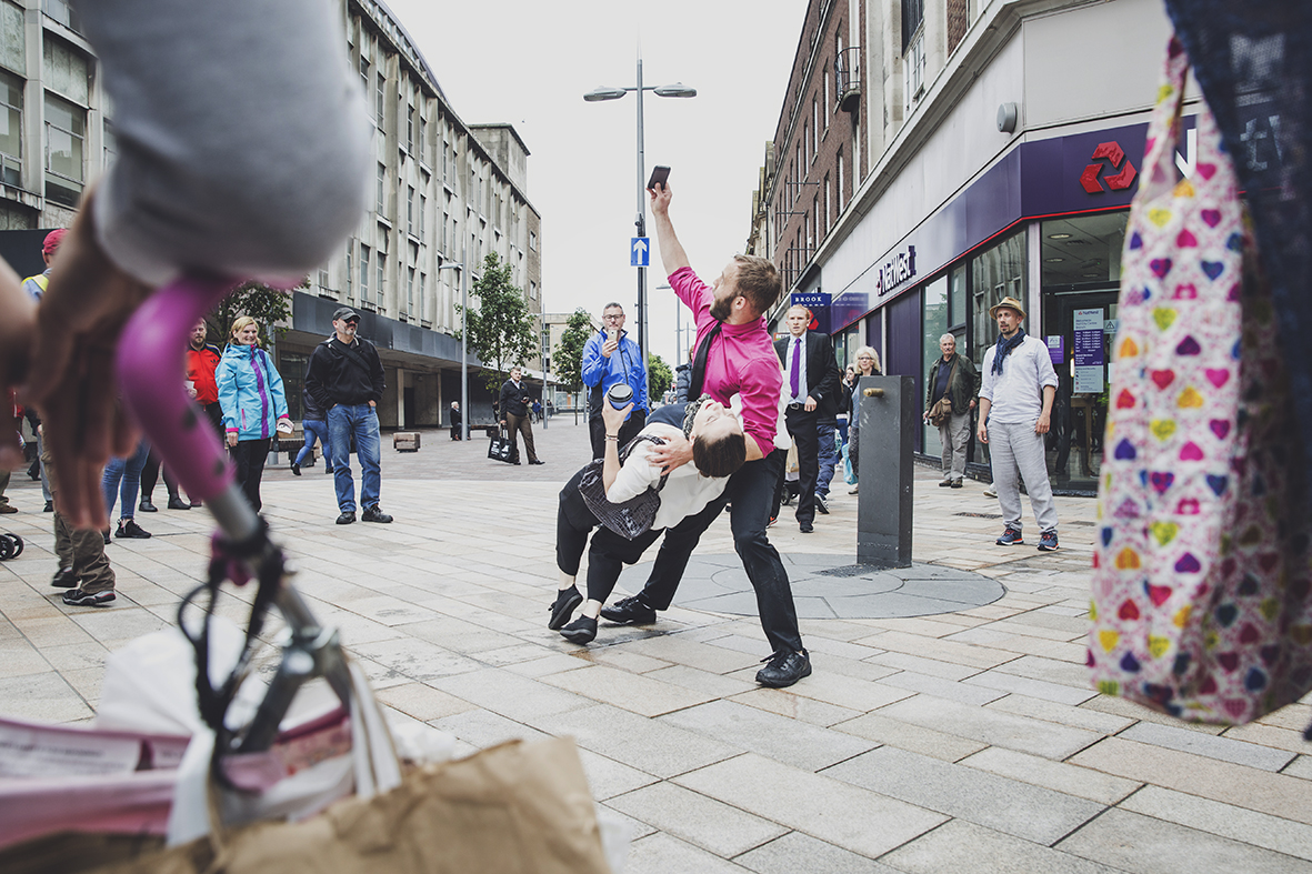 (IN)VISIBLE DANCING PROTEIN DANCE @HULL UK CITY OF CULTURE SELFIE