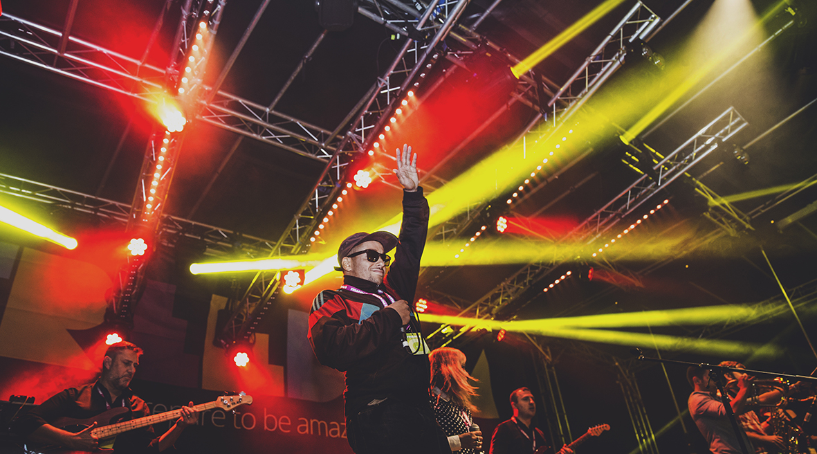 PEARL'S CAB RIDE MUSIC STAGE FREEDOM FESTIVAL 2017