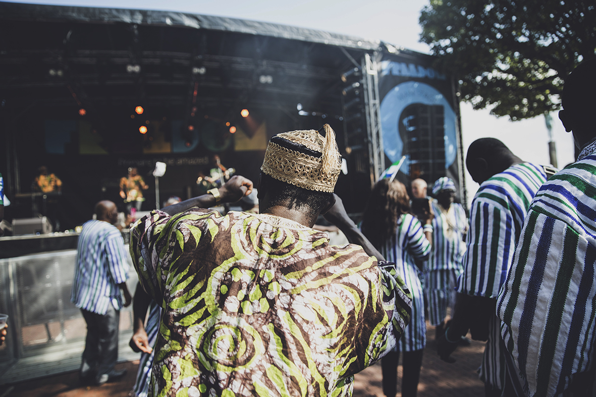 PEOPLE DANCING FREETOWN MIX MUSIC STAGE FREEDOM FESTIVAL 2017