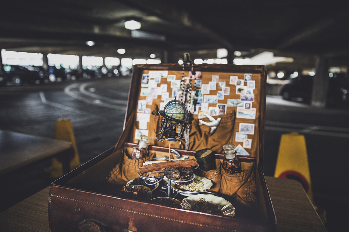 SUITCASE BRIDGES Y PUENTES THE RAGROOF PLAYERS FREEDOM FESTIVAL 2017