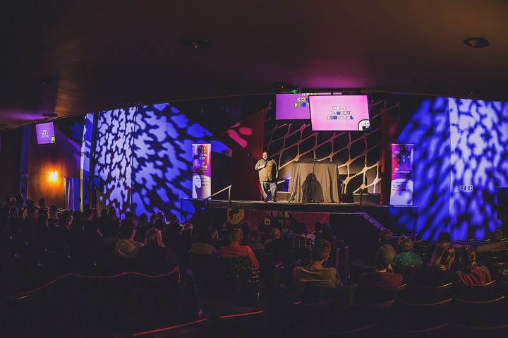 _Z1A1810SATNIGHTLIVE b