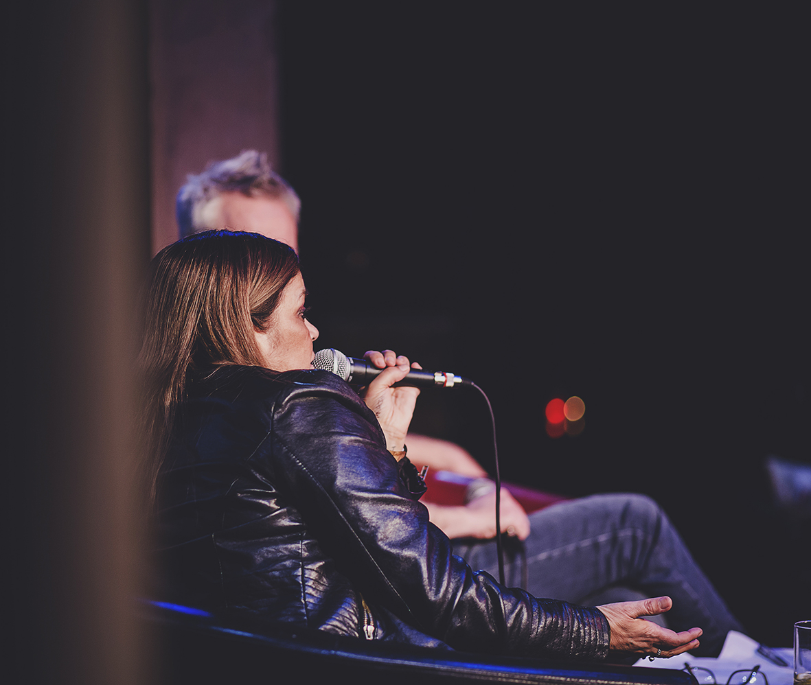 _Z1A4489HEADSUPINTRO b