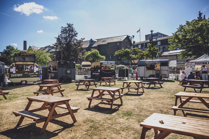 _Z1A6256ITSNOTTOOLATESAT b