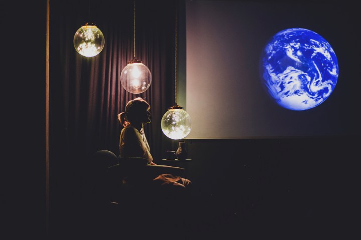 _Z1A2224PALEBLUEDOT b