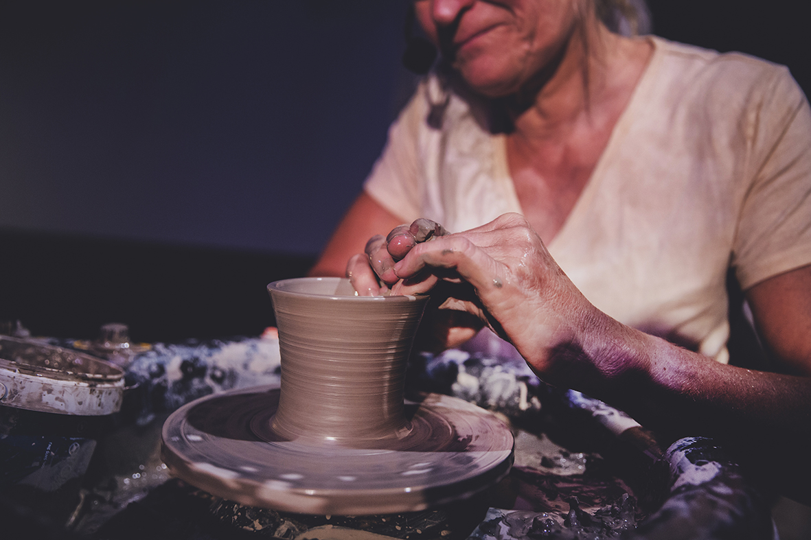 _Z1A2258PALEBLUEDOT b