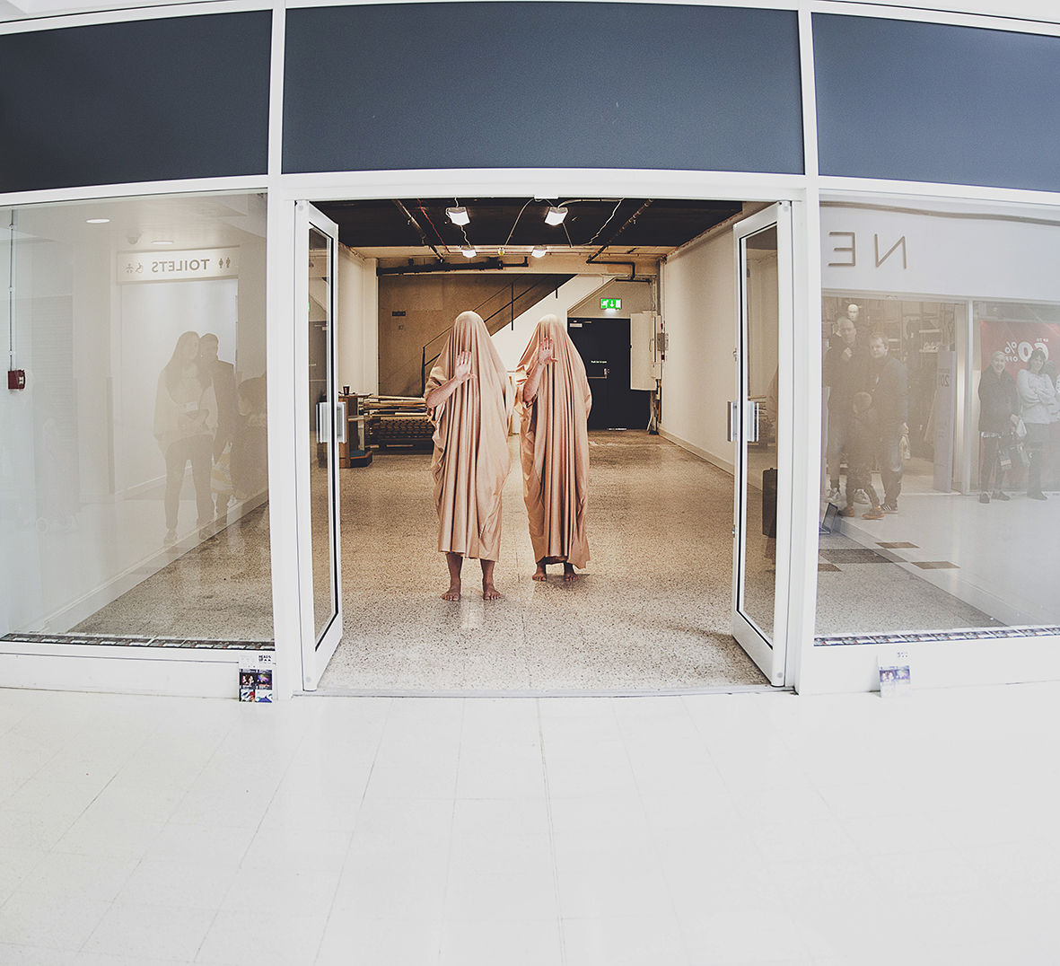 _Z1A2939UNSEENBEINGS b