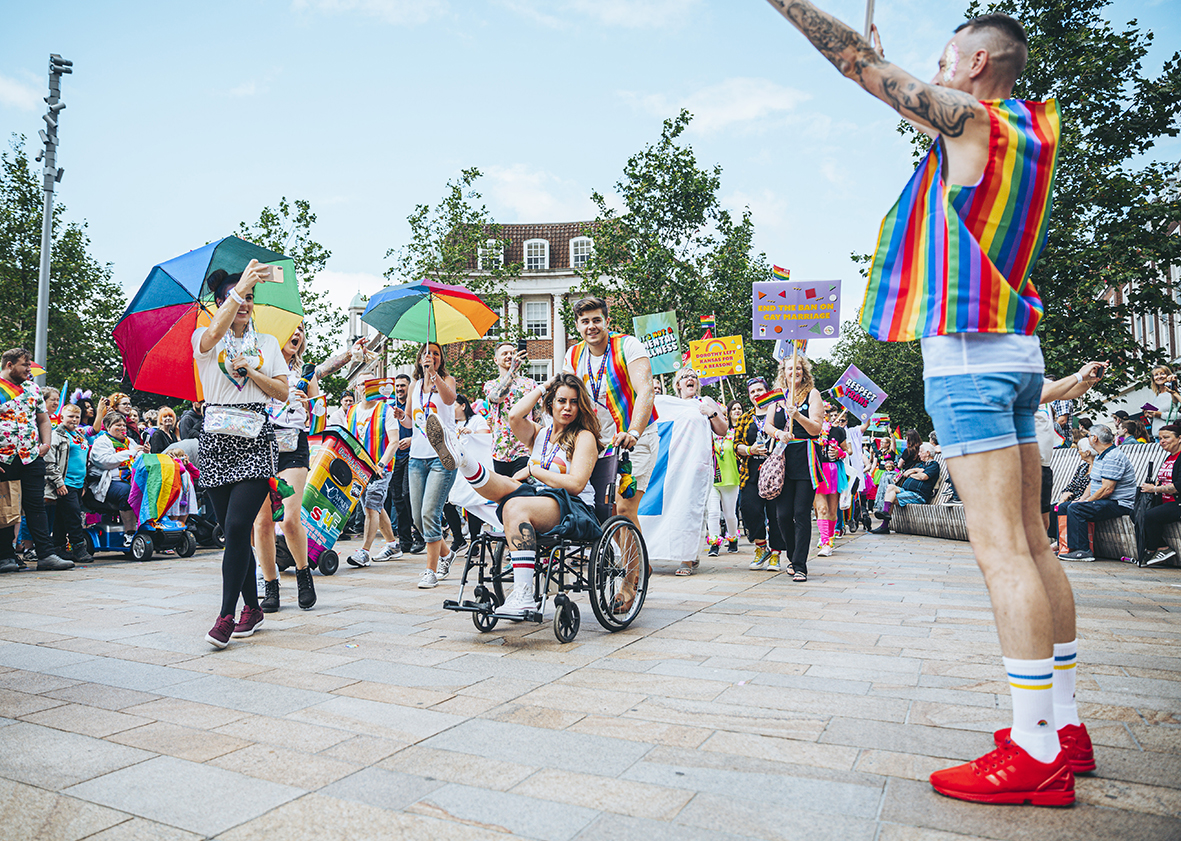 0Z1A0234PRIDEINNHULL19 b